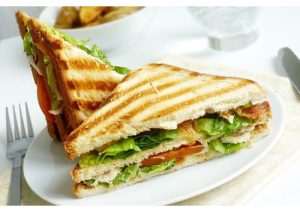 Basilic Клаб-сэндвич с курицей 150 гр